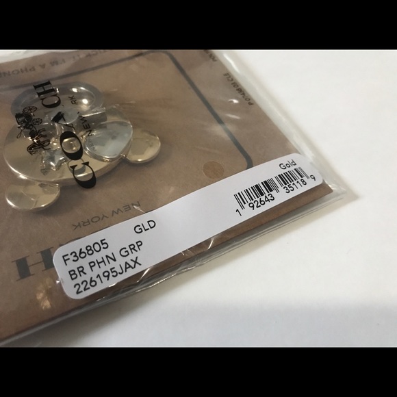 Coach Gold and Silver Bear Phone Ring - Picture 3 of 8